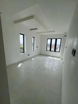 3bdrm Maisonette in Lekki Phase 1 for rent