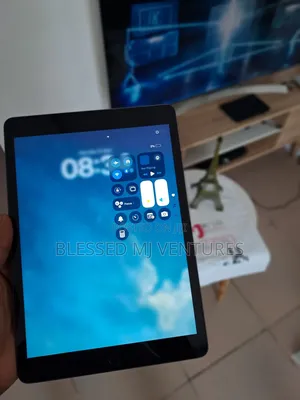 Apple iPad 10.2 (2021) 64 GB Black