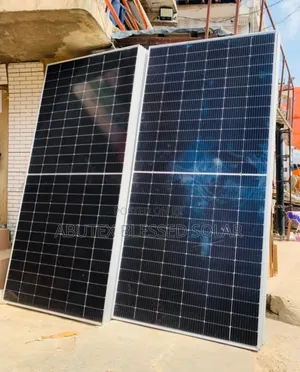 600watt Jinko Solar Panel Mono Half Cut