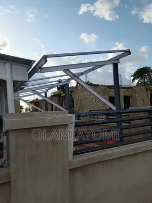 Solar Panels Shade System for House
