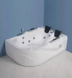 England Double Jacuzzi With Radio