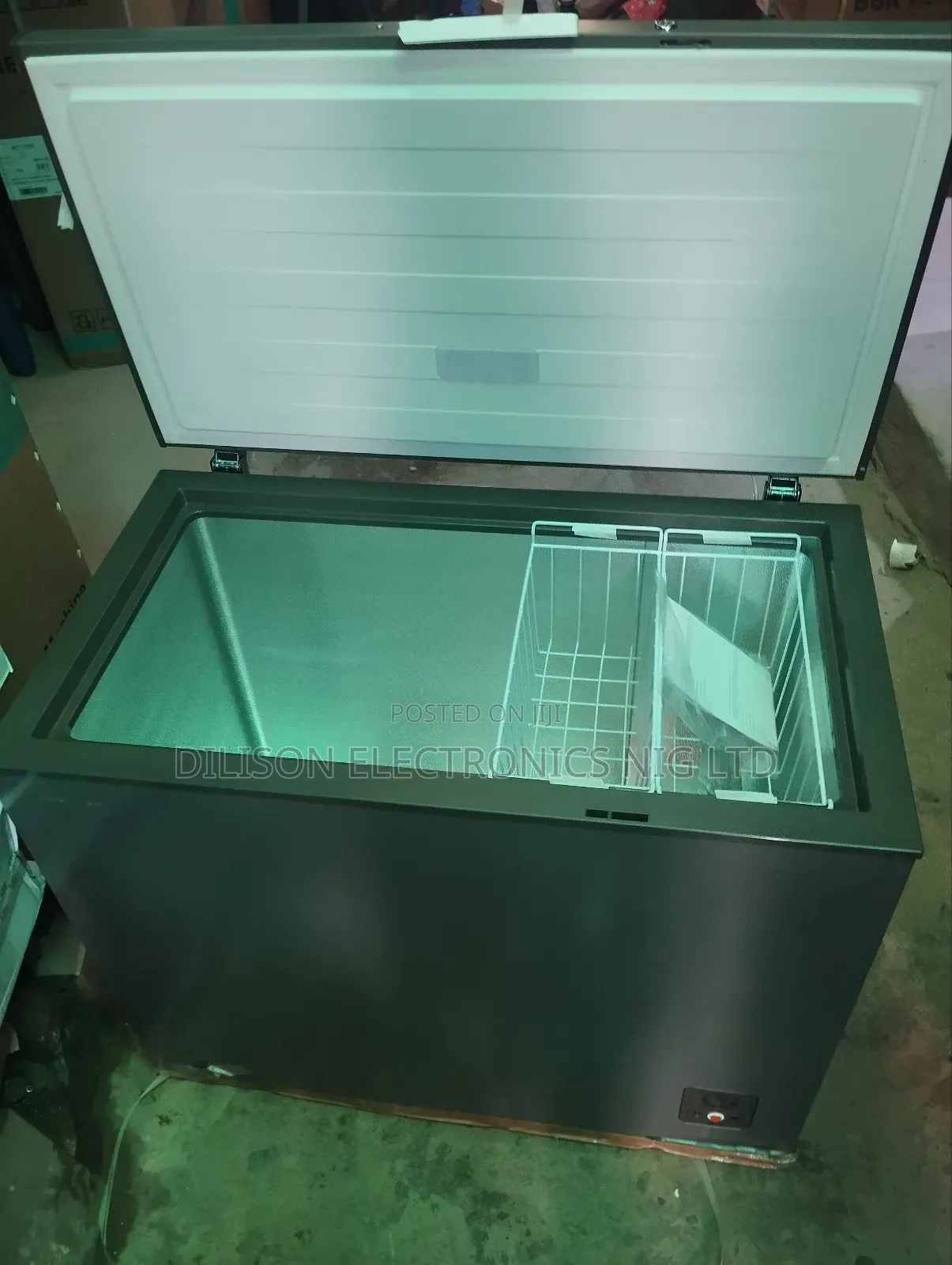 Brand New Hisense Model 340l