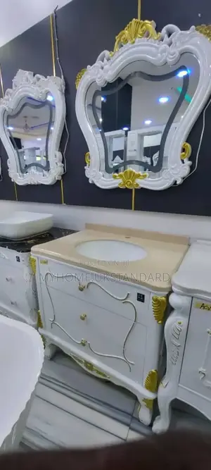 Royal Turkish Cabinet With Mirror