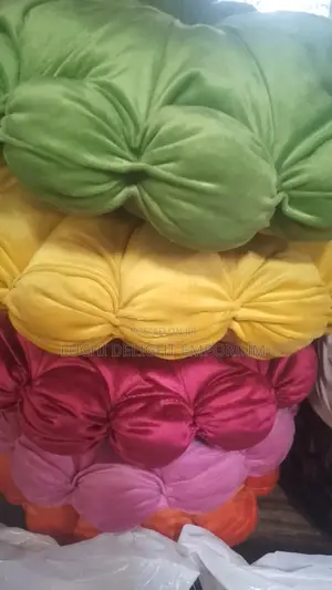 Classic Cotton Velvet Round Throw Pillows