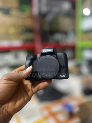 Canon M50 Mark Ll,With 15-45mm Lens