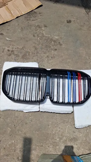 X7 2019 Front Grille