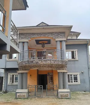 6bdrm Duplex in Egbelu Minita Estate, Port-Harcourt for sale