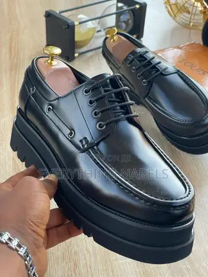 Lv Leather Cooperate Shoes