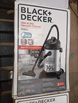Black and Decker Vaccum Cleaner 30l