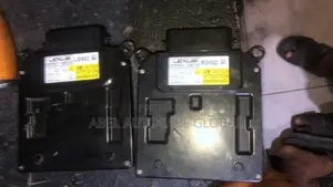 Headlamp Charger for Rx 350 2018 Model