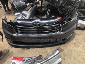Complete Front Bumper Highlander 2015 Model