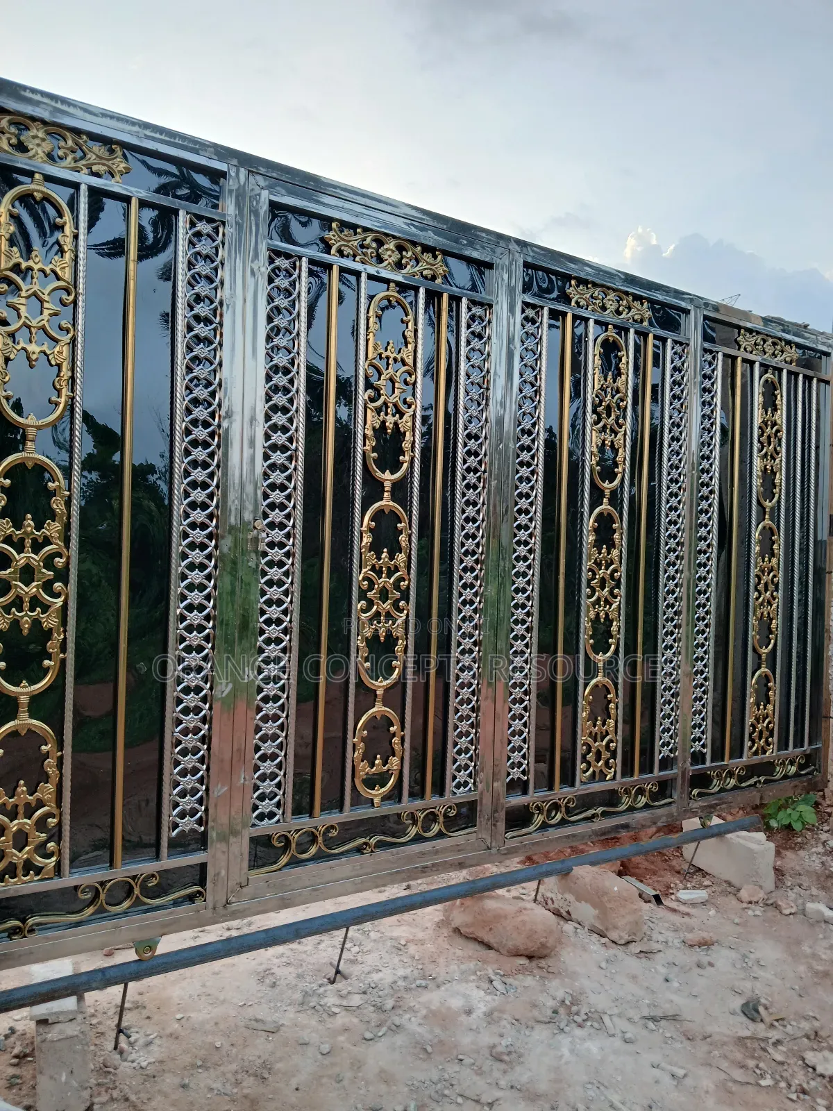 Stainless Rolling Gate Black