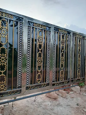 Stainless Rolling Gate Black