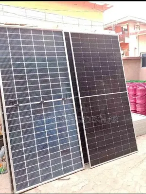 600watt Jinko Solar Panel Mono Half Cut