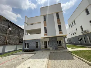 4bdrm Duplex in Maitama for sale