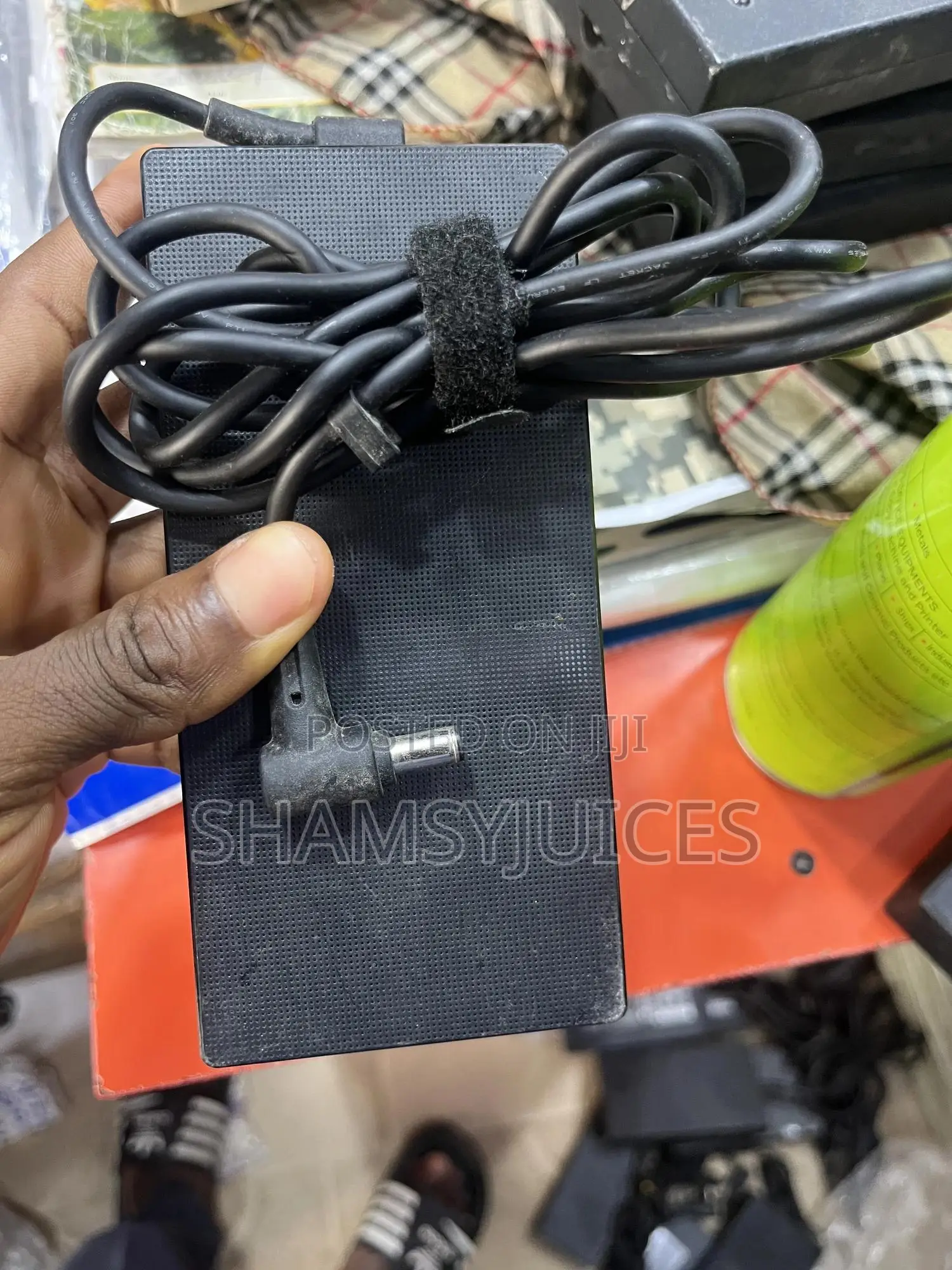 Asus Changer 180watts