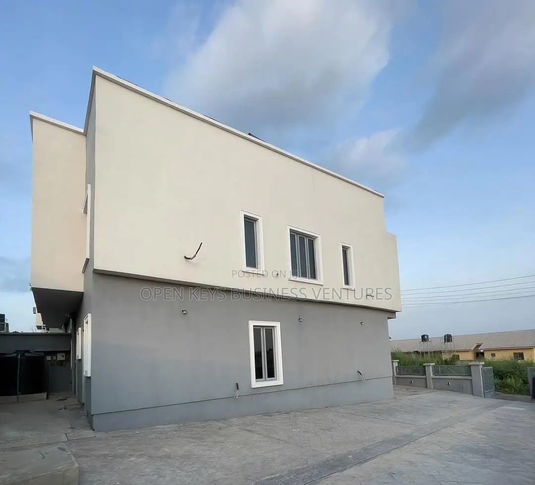Furnished 3bdrm Duplex in Carlton Gate Estate, Akobo for sale