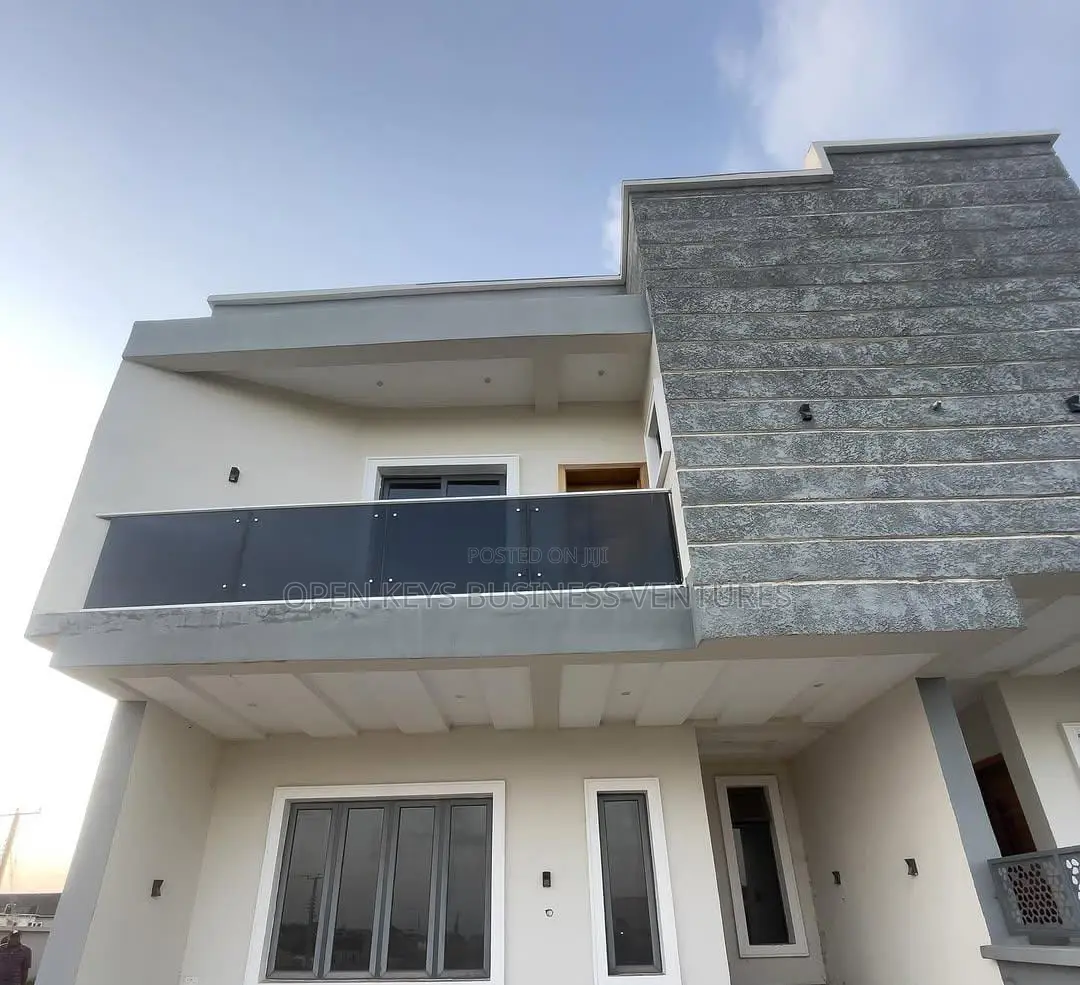 Furnished 3bdrm Duplex in Carlton Gate Estate, Akobo for sale