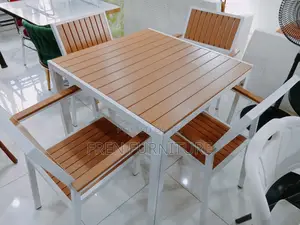 Garden Chair With Centre Table