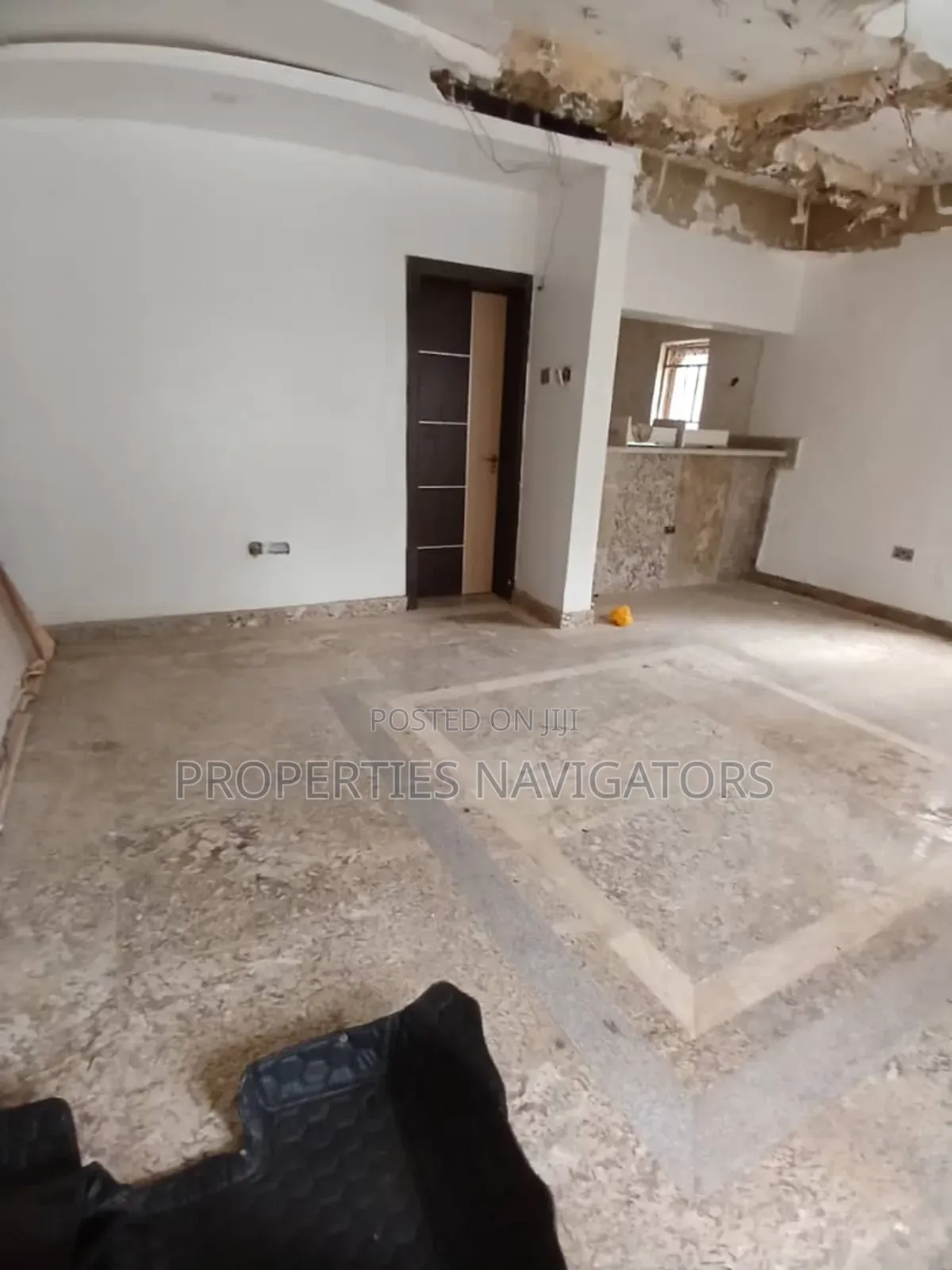 10bdrm Mansion in Asokoro for rent
