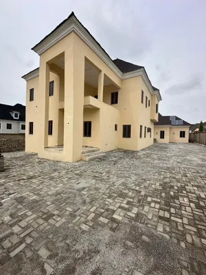 Photo - 4bdrm Duplex in In An Estate for rent
