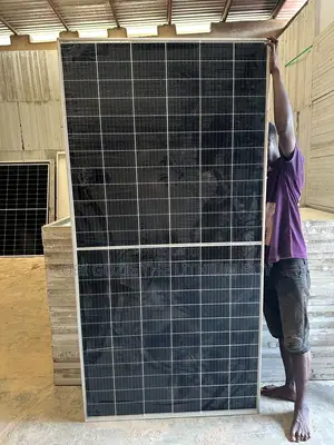 Grade a 600w Half Cut Mono Solar Panel Available in Stock.