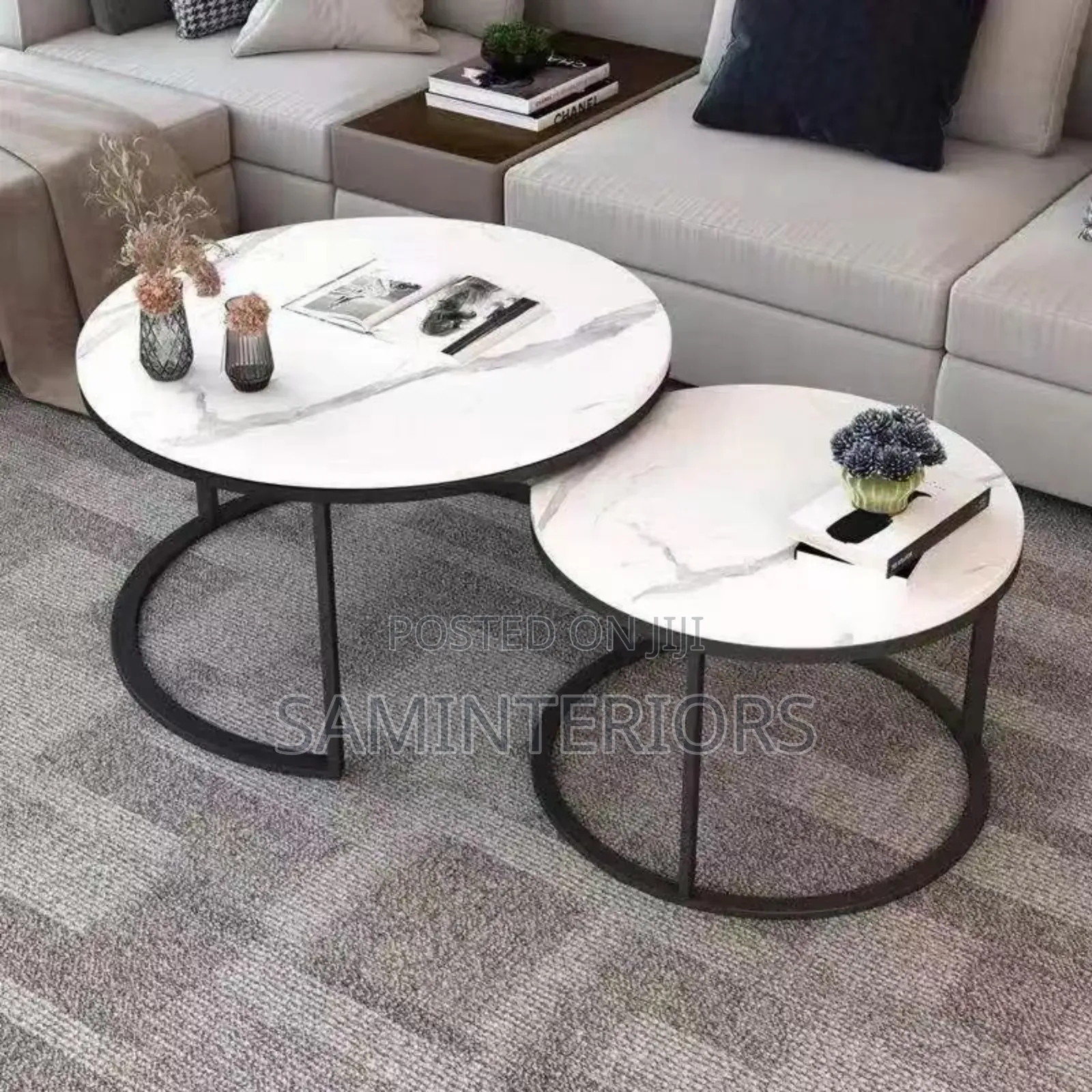 New Simple and Strong Center Table