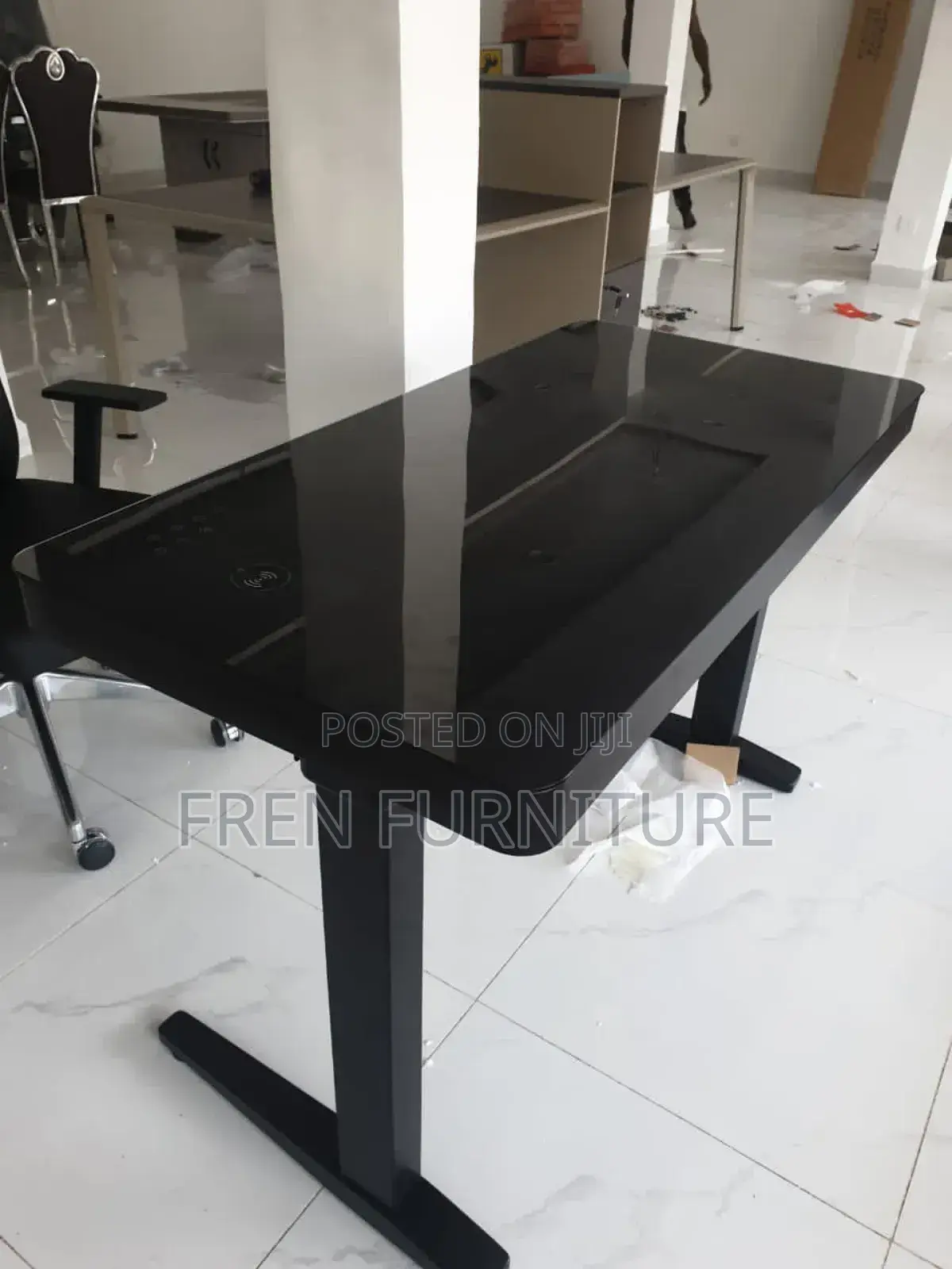 Electric Adjustable Height Table
