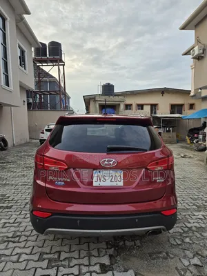 Hyundai Santa Fe SE AWD 2016 Red