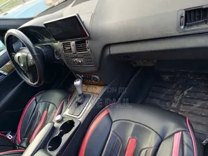 Mercedes-Benz C300 2009 Black