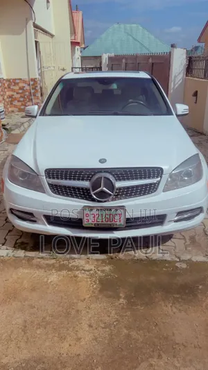 Mercedes-Benz C300 2009 White