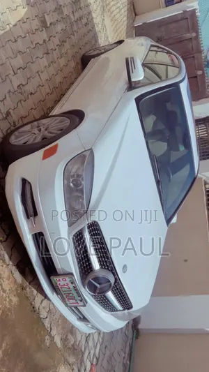 Mercedes-Benz C300 2009 White