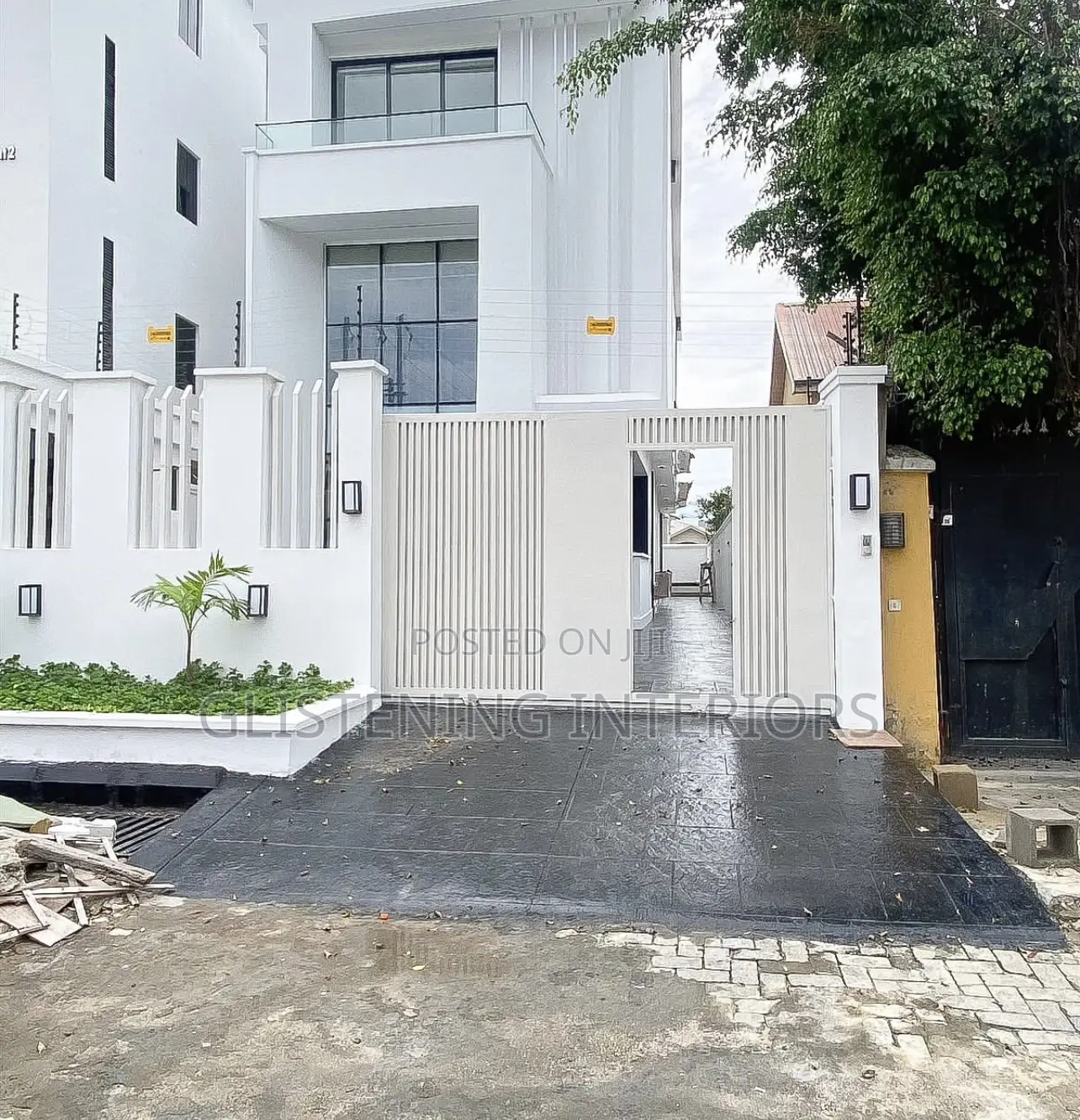 Balcony 10mm Plain Tempered Glass