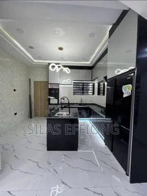 4bdrm Duplex in Uyo for sale