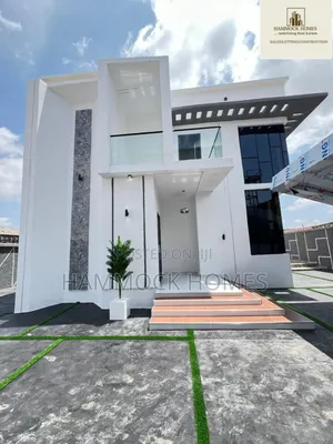 5bdrm Duplex in Oluyole Estate for sale