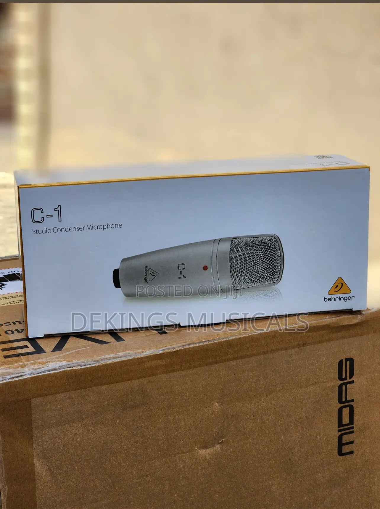 Behringer C-1 Studio Condenser Microphone
