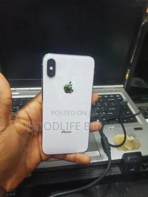 Apple iPhone X 64 GB White