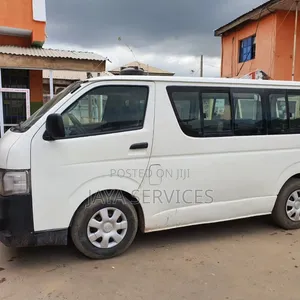 Hiace Bus for Travel - Best Rates