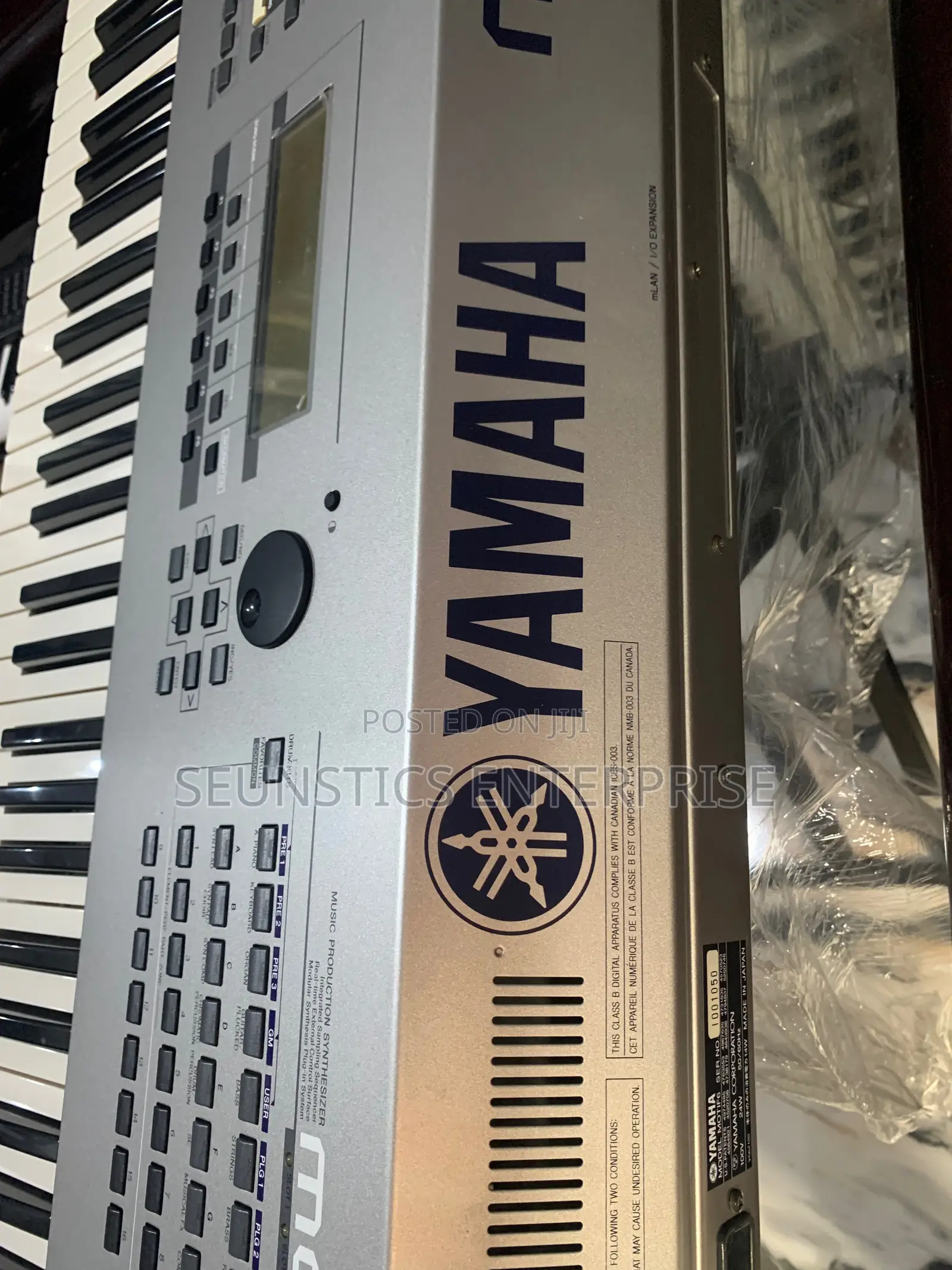 Quality Yamaha Motif 6 Workstation Keyboard/Piano