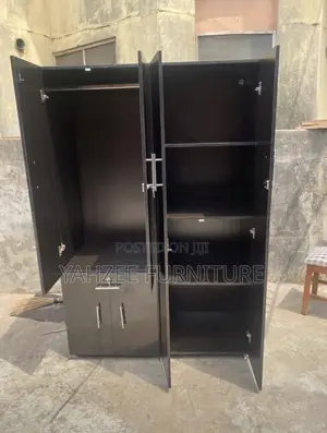 Wardrobe 4ftby6ft
