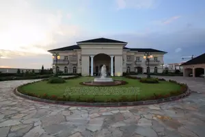 7bdrm Mansion in Banana Island, Ikoyi for sale
