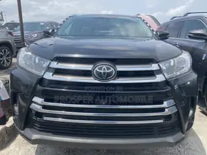 Toyota Highlander Limited Platinum 4x4 V6 (3.5L 6cyl 8A) 2018 Black