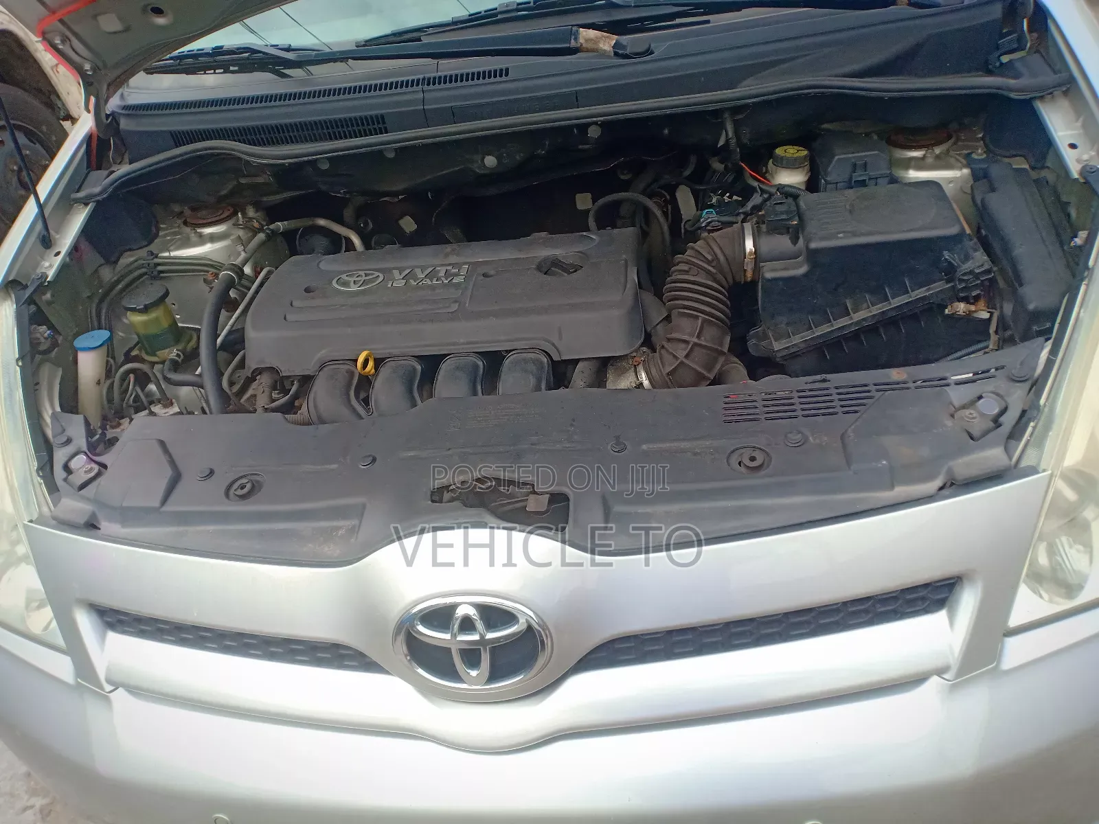 Toyota Verso 2009 Silver