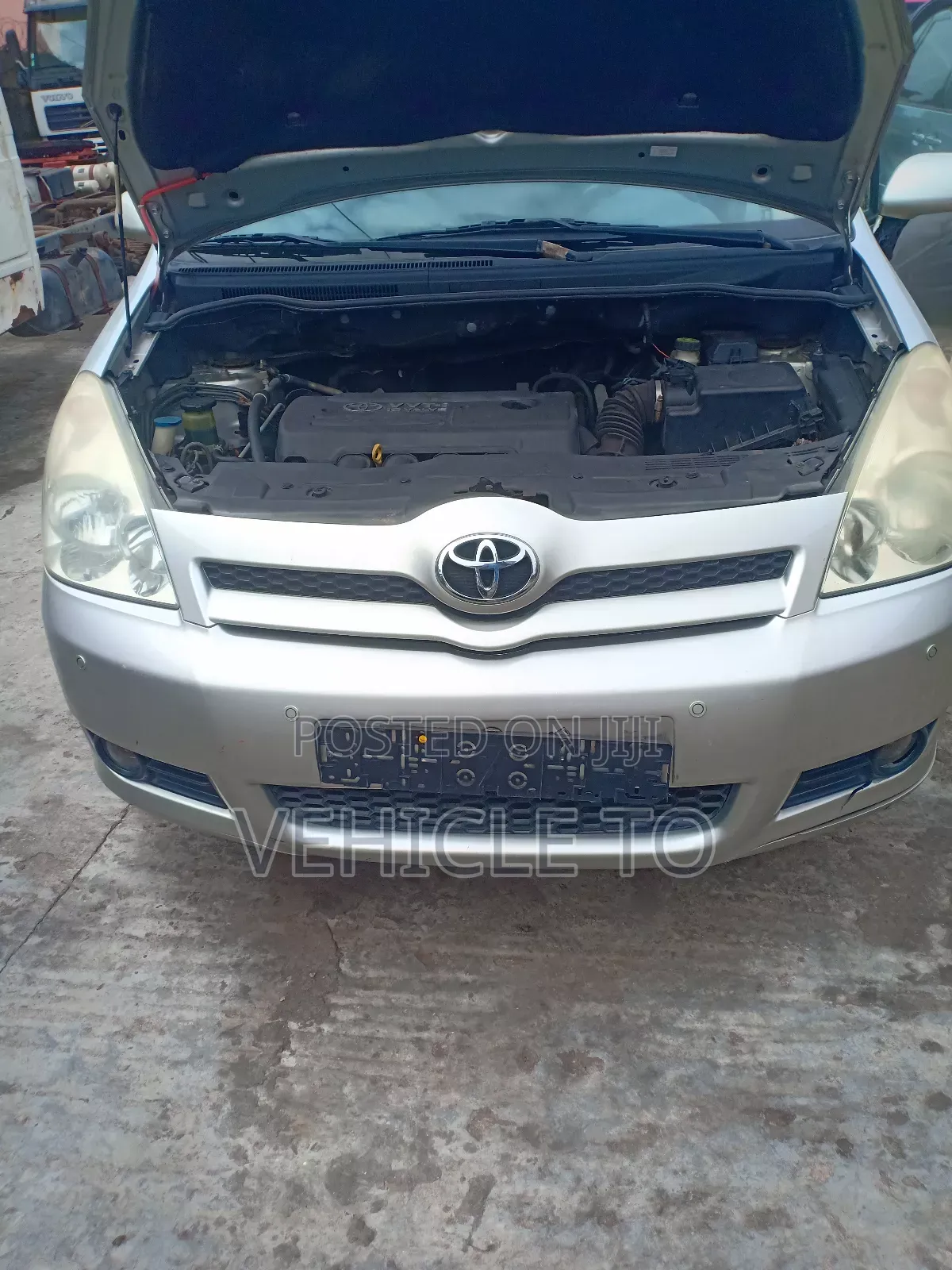 Toyota Verso 2009 Silver