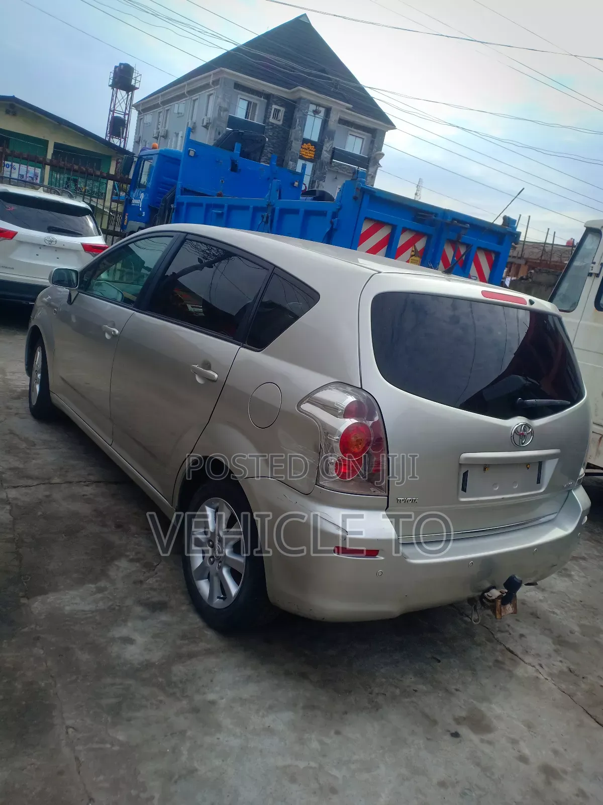 Toyota Verso 2009 Silver