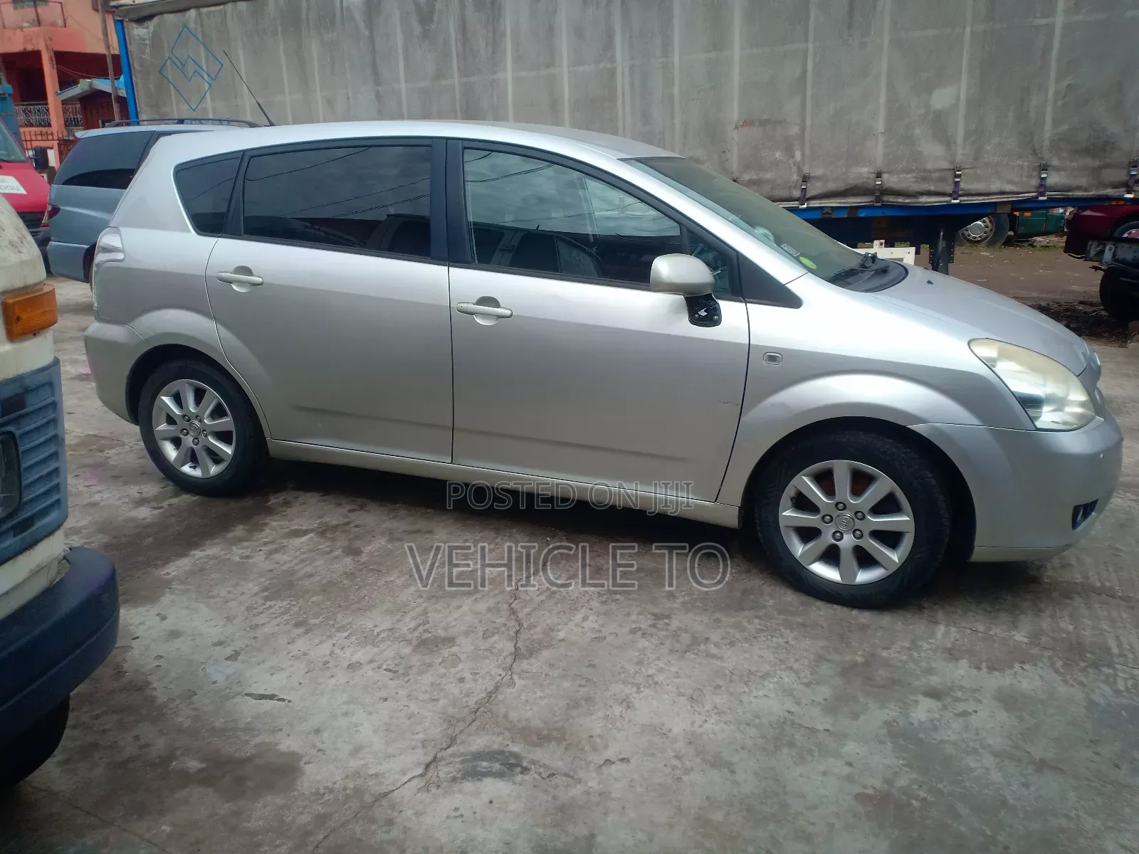 Toyota Verso 2009 Silver