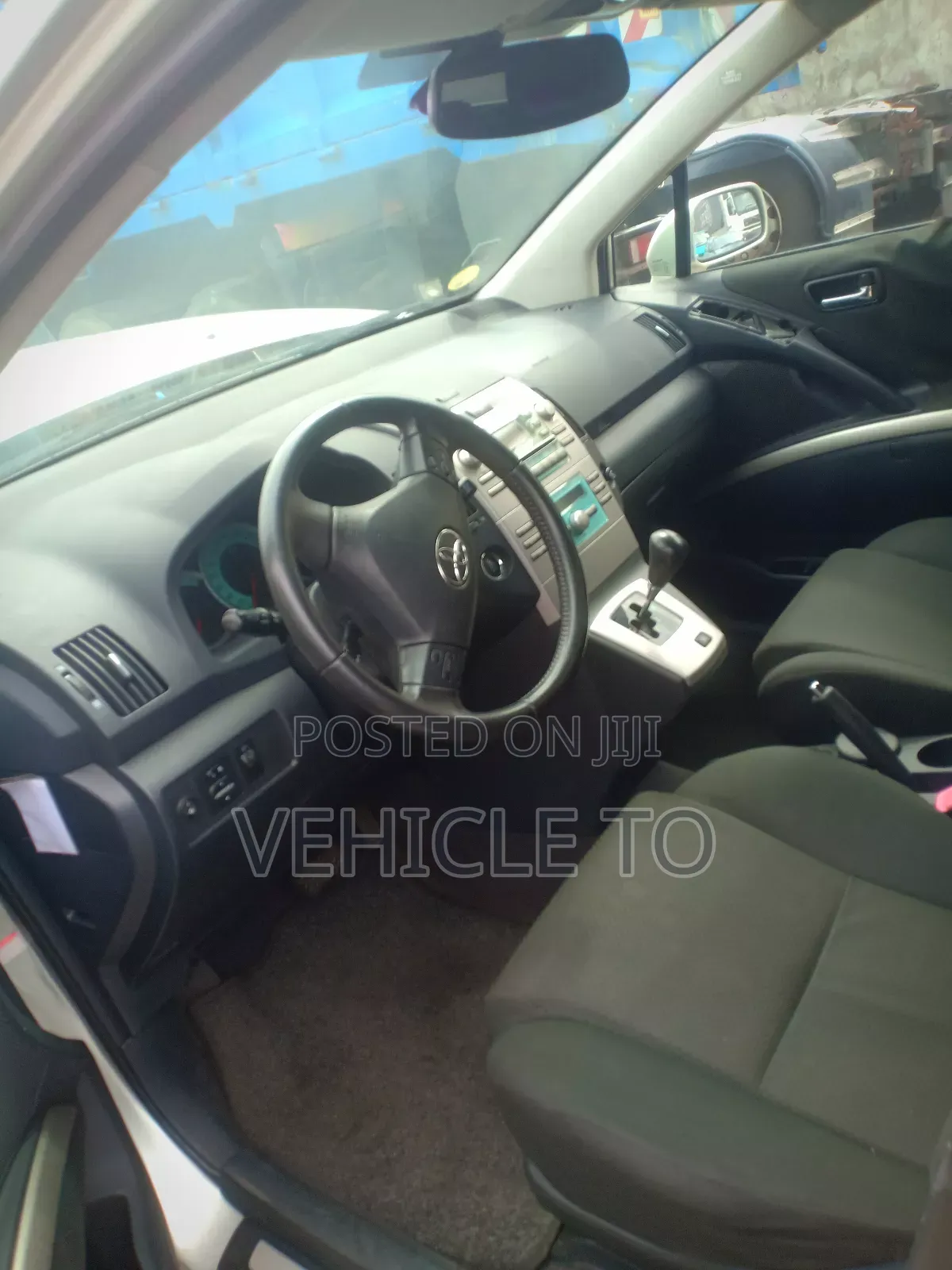 Toyota Verso 2009 Silver
