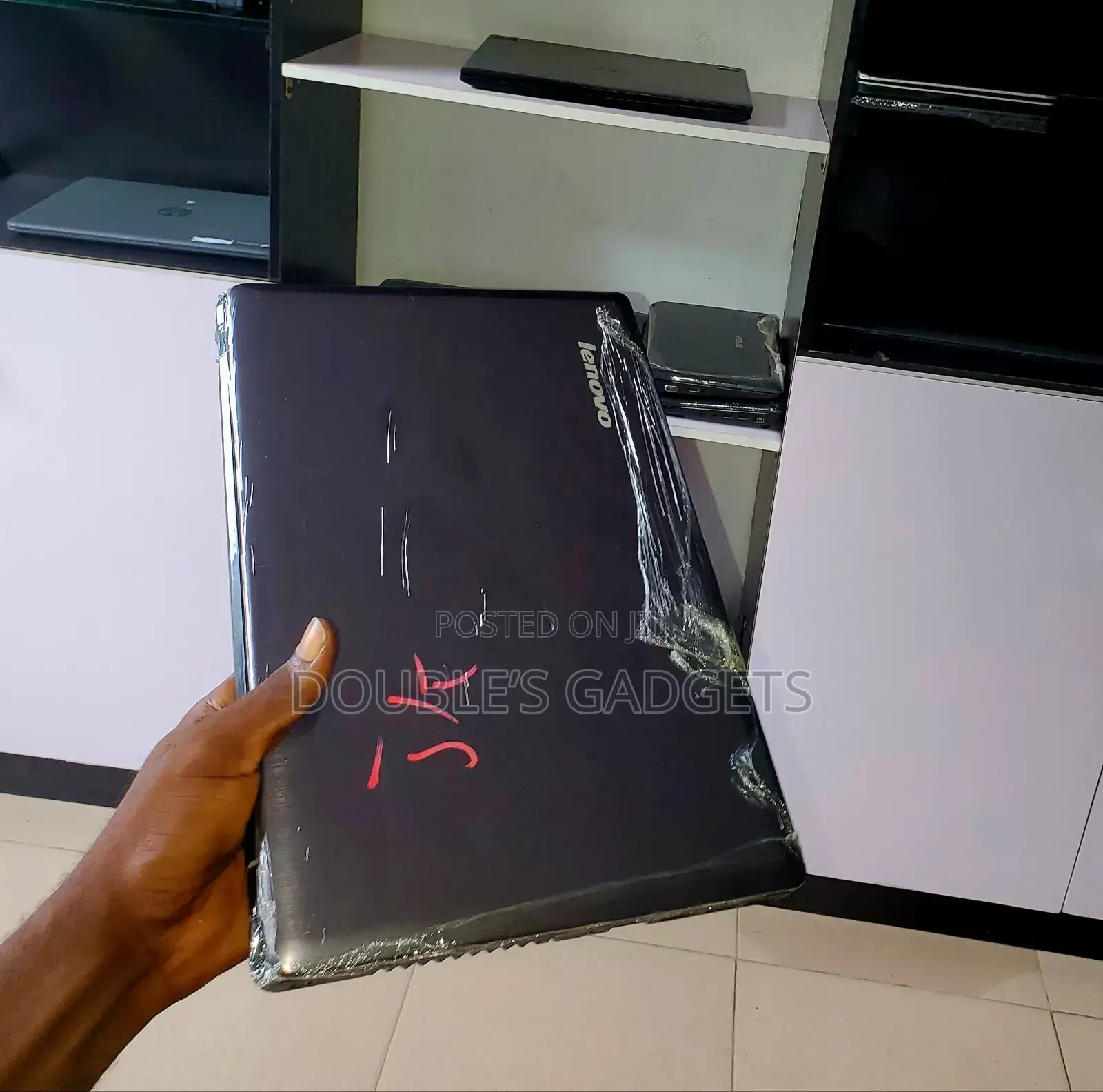 Laptop Lenovo IdeaPad Z480 4GB Intel Core i5 HDD 320GB