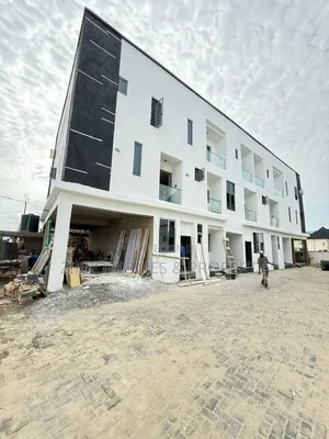2bdrm Apartment in Ologolo, Lekki for sale