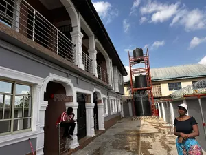 Photo - Furnished 1bdrm Block of Flats in Honda Ota for rent